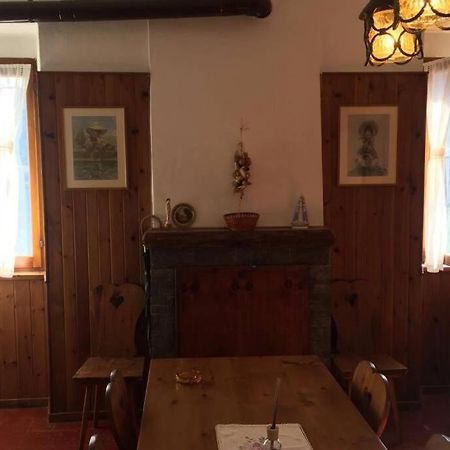 Nel Set Di Piccolo Mondo Antico Villa Viola Valsolda Bagian luar foto