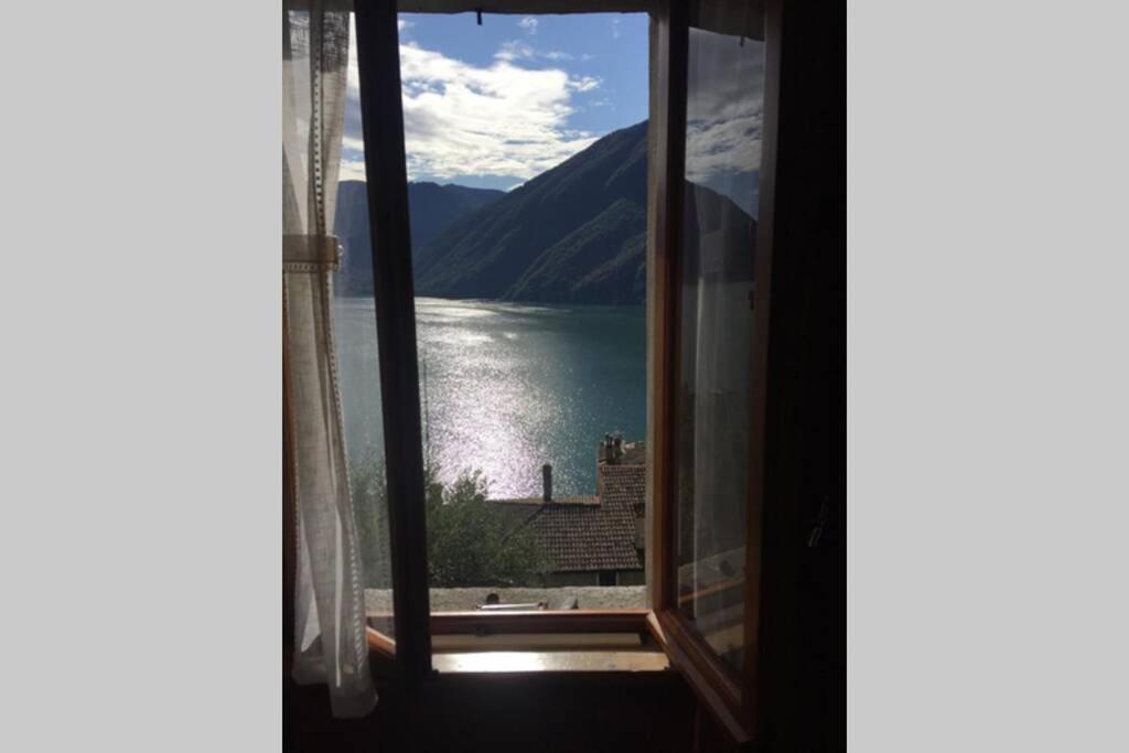 Nel Set Di Piccolo Mondo Antico Villa Viola Valsolda Bagian luar foto