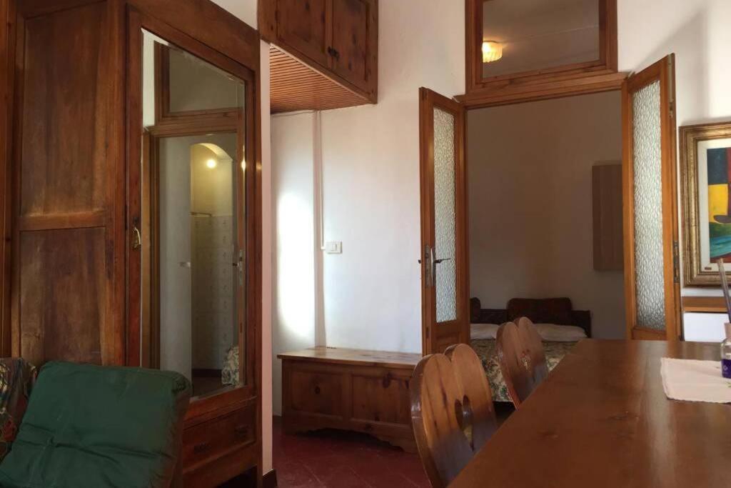 Nel Set Di Piccolo Mondo Antico Villa Viola Valsolda Bagian luar foto