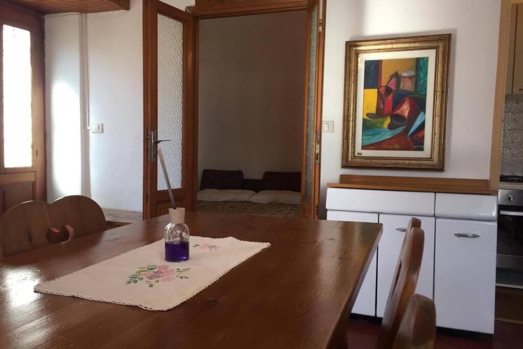Nel Set Di Piccolo Mondo Antico Villa Viola Valsolda Bagian luar foto