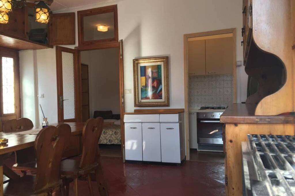 Nel Set Di Piccolo Mondo Antico Villa Viola Valsolda Bagian luar foto