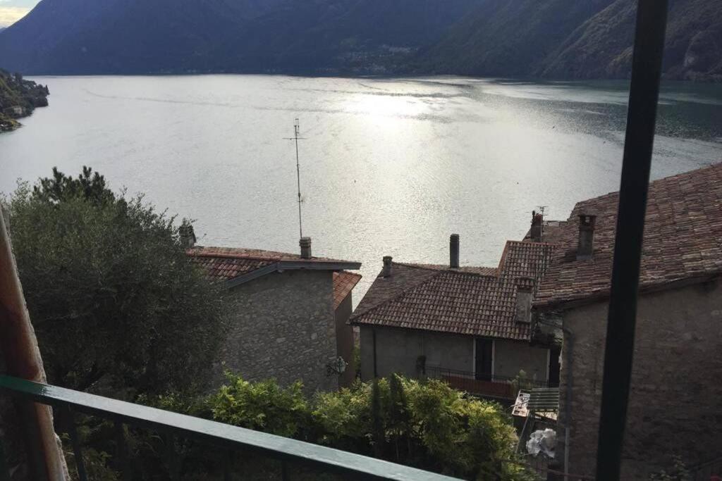 Nel Set Di Piccolo Mondo Antico Villa Viola Valsolda Bagian luar foto