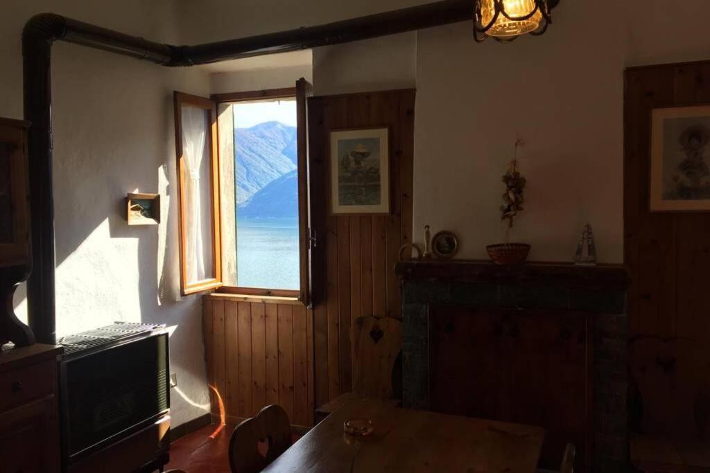 Nel Set Di Piccolo Mondo Antico Villa Viola Valsolda Bagian luar foto